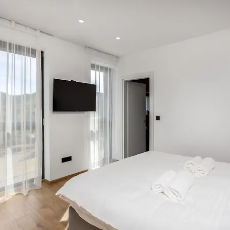 Awesome In With Kitchen *