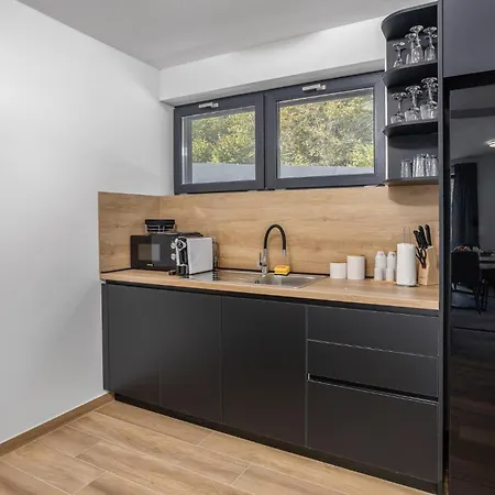 Awesome In With Kitchen